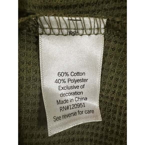 So ~ Short Sleeve V-Neck ~ Size Medium ~ Waffle Style Material - Picture 5 of 5